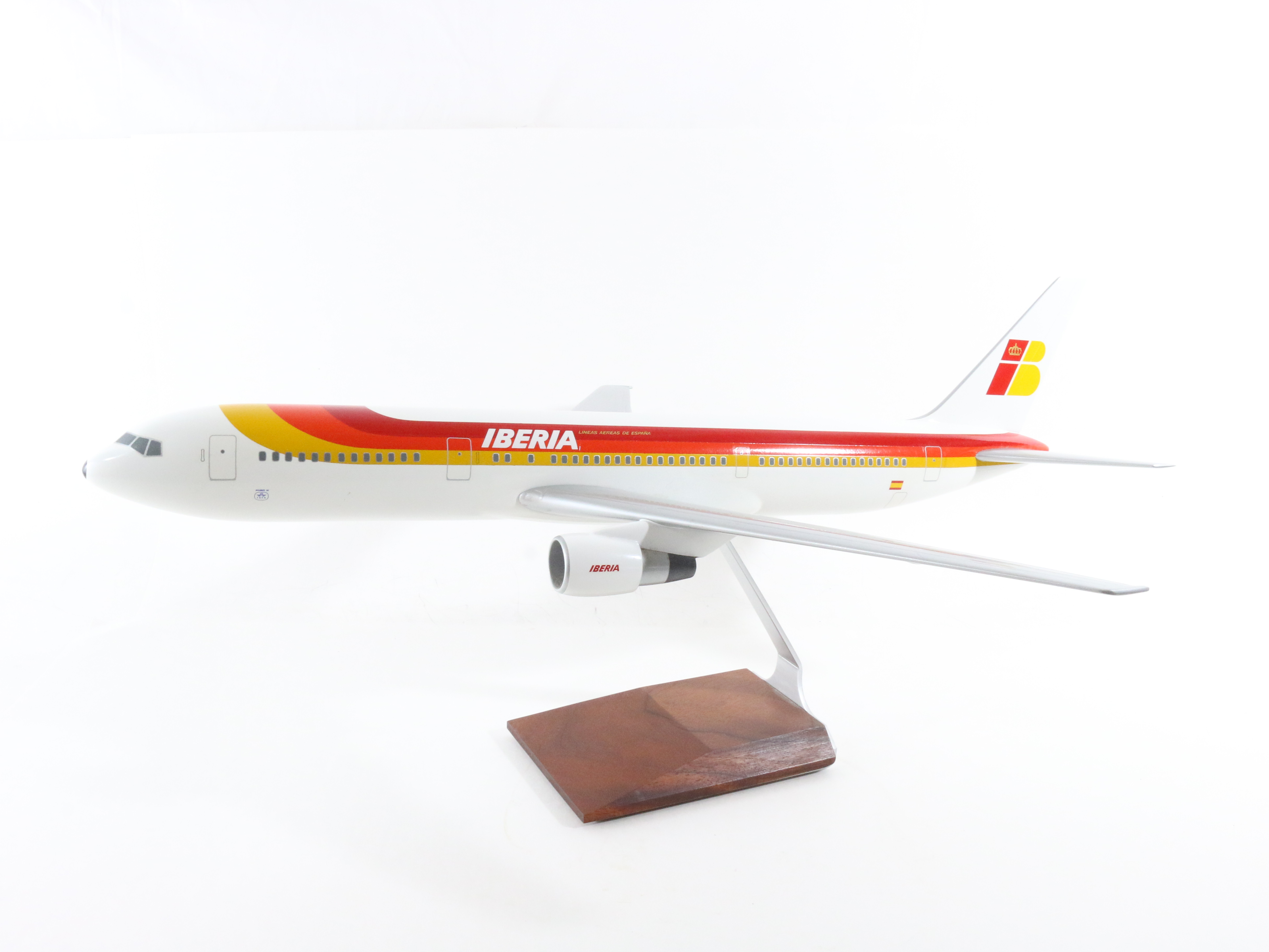 5E392E46-D52E-4BDB-BB54-