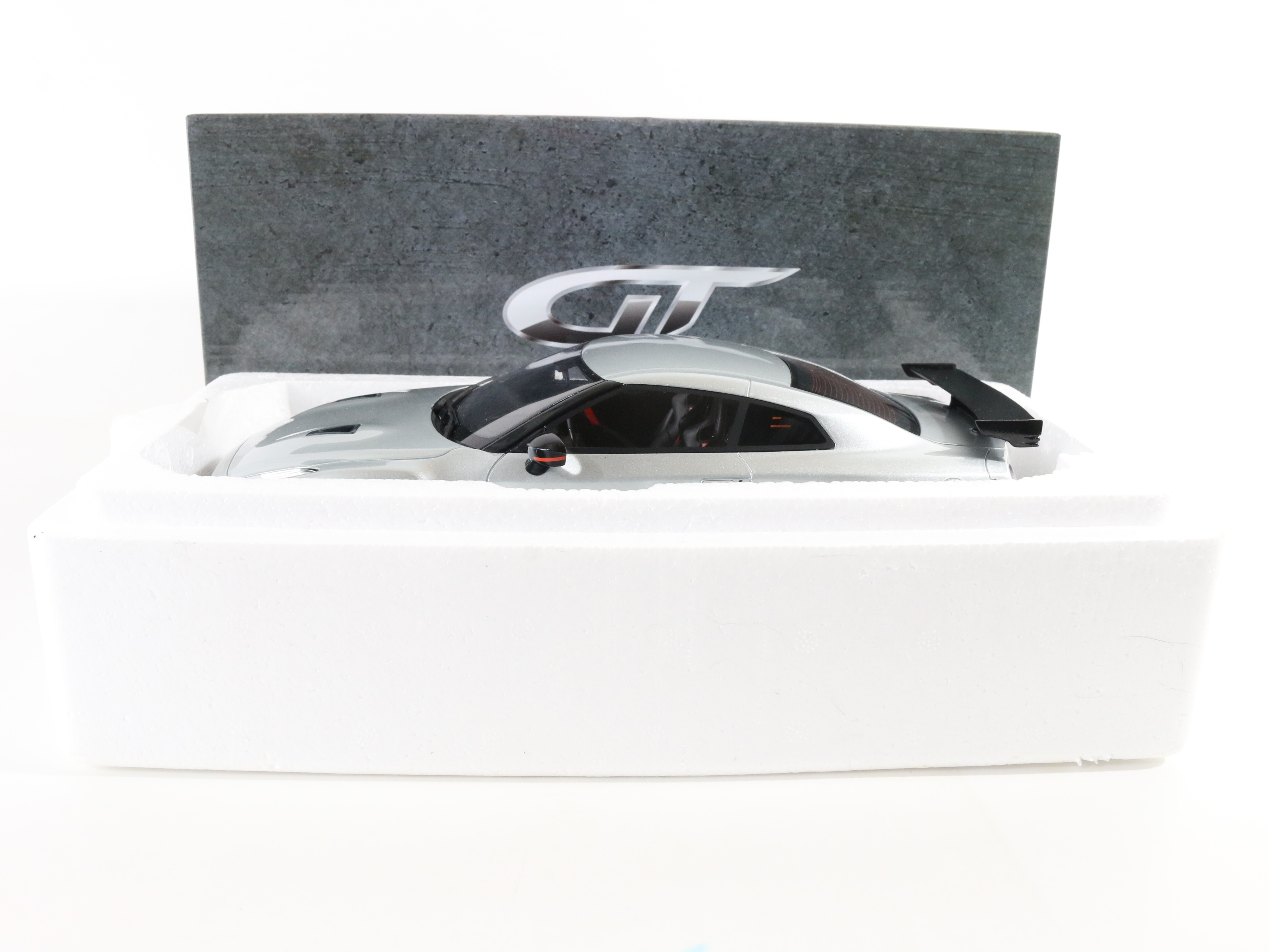 Nissan GT-R R35 NISMO Silver GT Spirit 1:18 Model Car Kj004 | eBay